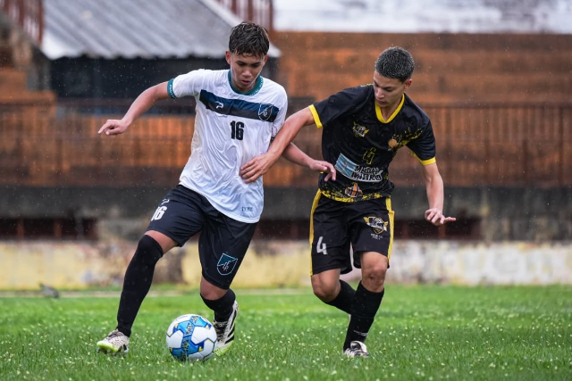 Pantanal vence Ubiratan e vai à final do Estadual Sub-15