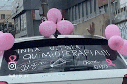 No 1º dia do mês, Jana celebra última quimioterapia pelas ruas de Campo Grande