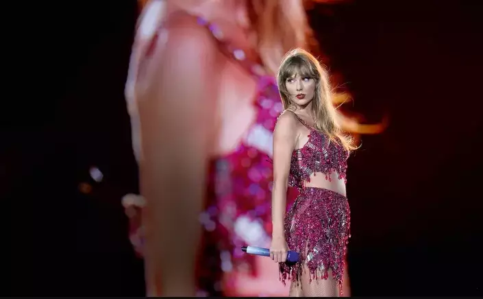 Produtora de show de Taylor Swift terá de indenizar fã de MS por adiamento