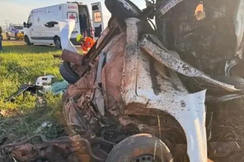 Prefeitura de Eldorado lamenta acidente com van e afirma que vai acompanhar vítimas