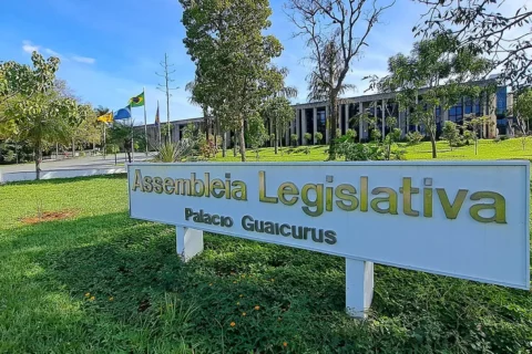 Após duas retiradas, projeto que revisa déficit da previdência volta à pauta da ALEMS
