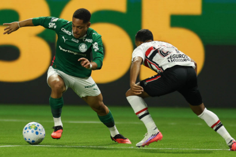 Palmeiras vence São Paulo, assume ponta e amplia tabu no Choque-Rei