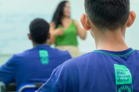 Ensino em tempo integral cresce em MS, mas jornada ampliada ainda se concentra no ensino fundamental