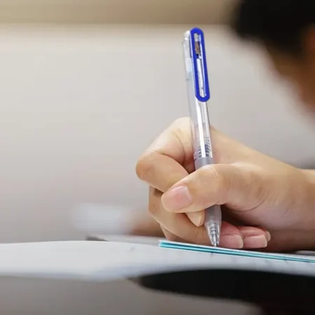 Plataforma gratuita reúne milhares de conteúdos para preparação para o ENEM 2026