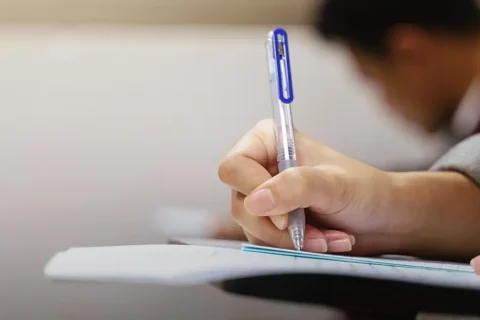 Plataforma gratuita reúne milhares de conteúdos para preparação para o ENEM 2026