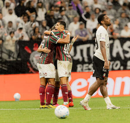 Fluminense vence Corinthians e amplia sequência de derrotas no Brasileirão
