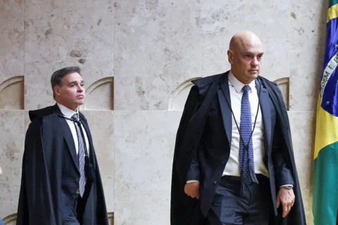 Sem definição sobre Moraes, Fachin adia análise de acusações contra Mendonça