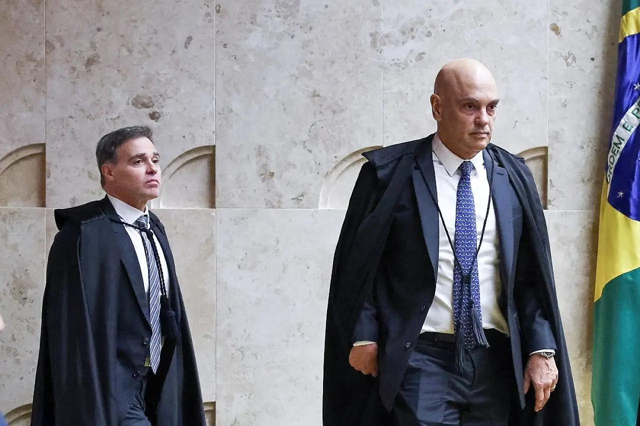 Sem definição sobre Moraes, Fachin adia análise de acusações contra Mendonça