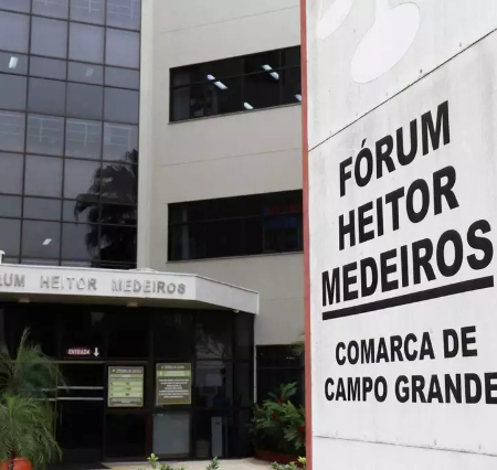 Estudante é condenado após se passar por advogado e cobrar por causa inexistente