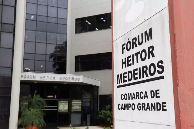 Estudante é condenado após se passar por advogado e cobrar por causa inexistente