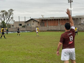 Dois meses após a partida, saudade de Tiago ganha campo, bola e chope Dois meses após a partida, saudade de Tiago ganha campo, bola e chope