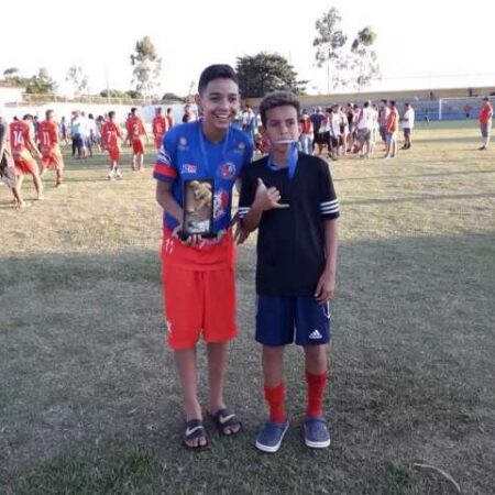 Cria do Santa Luzia: bairro se orgulha da convocação de Arthur Dias para Seleção