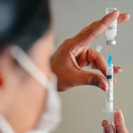 Mais de 21 mil crianças já foram vacinadas com Pneumo 20 em Mato Grosso do Sul