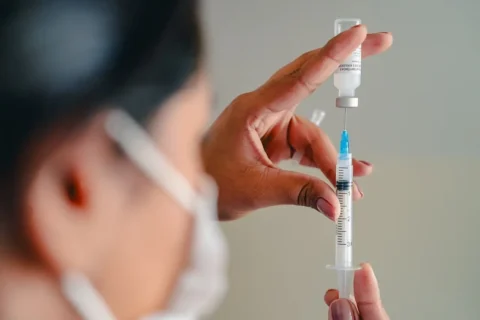 Mais de 21 mil crianças já foram vacinadas com Pneumo 20 em Mato Grosso do Sul