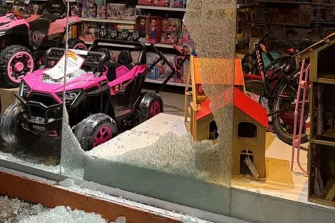 Homem que furtou loja de brinquedos é preso tentando embarcar para Ponta Porã