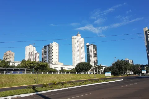 Calorão domina MS e temperaturas chegam a 43°C neste sábado