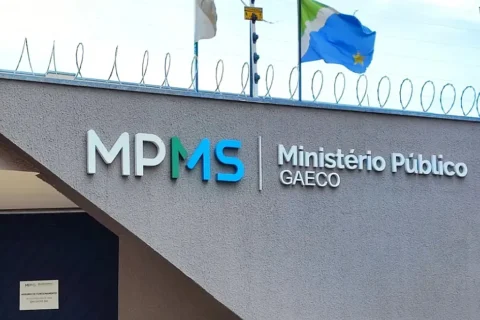 Advogado é alvo do Gaeco após vazar informação de operação que prendeu delegado