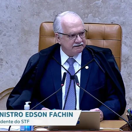 AO VIVO: STF julga caso envolvendo Moraes e dados do celular de Vorcaro