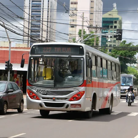 Campo Grande cresce, mas sistema de ônibus perde passageiros e estrutura