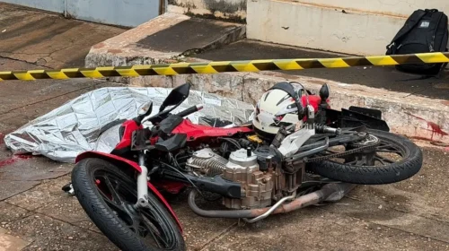 Motociclista morre após ser lançado a metros de distância após colisão com carro em Nova Andradina