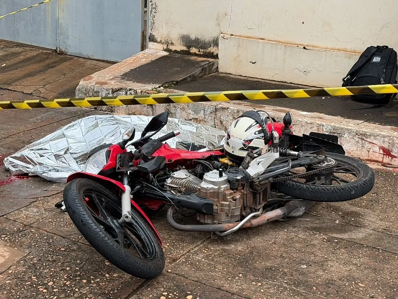 Motociclista morre após ser lançado a metros de distância após colisão com carro em Nova Andradina