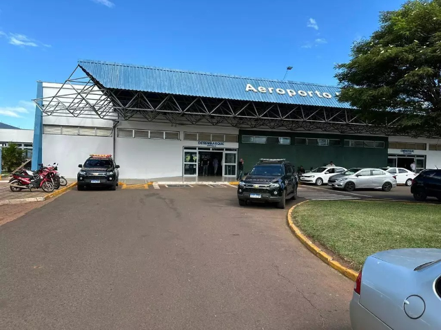 Diretora de aeroporto receberá indenização após ser alvo de busca da PF