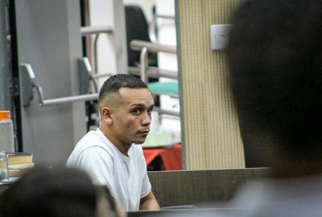 Cabeleireiro que matou amiga de namorada por ciúme é condenado por feminicídio