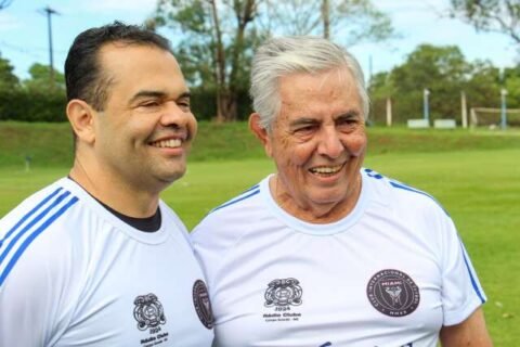 Copa Sabadão termina com partidas disputadas e pais jogando ao lado dos filhos
