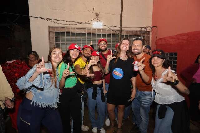 Militância em festa: vitória de Lula renova expectativa por melhorias sociais