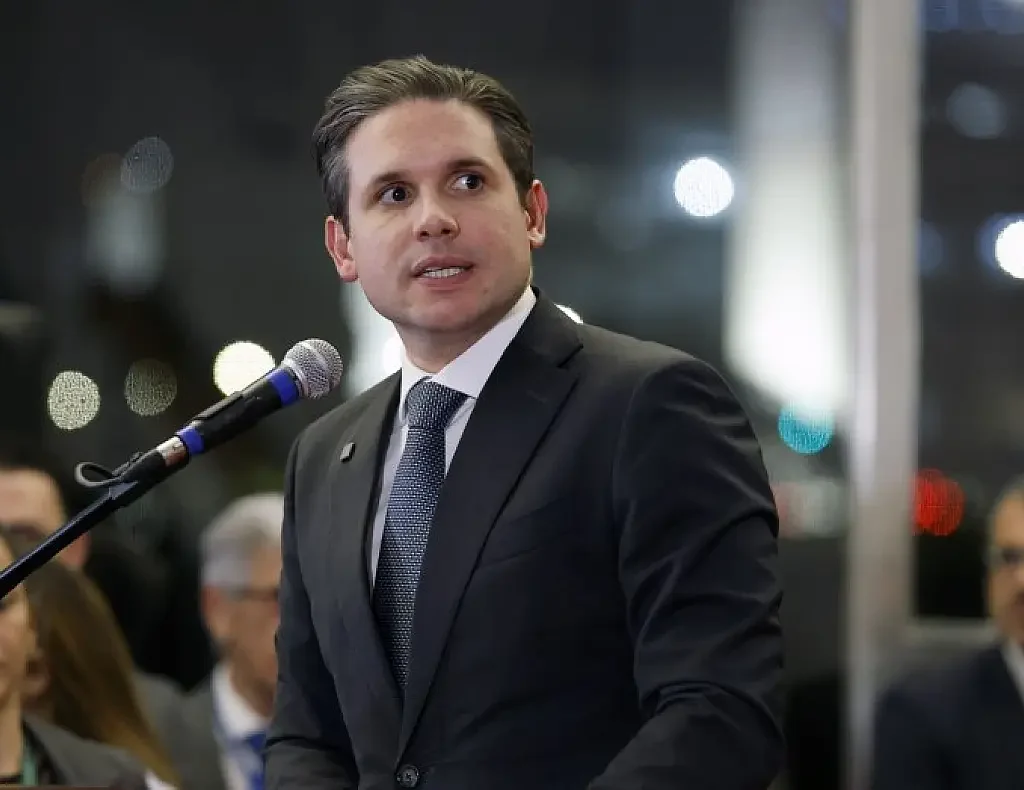 Republicanos apoia Flávio, mas mantém acordo com Lula por Hugo Motta