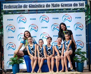 Bazar arrecada recursos para levar 11 atletas de MS à competição de ginástica