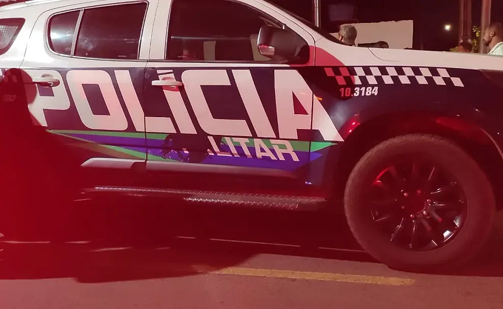 AGORA: Discussão em bar termina com homem baleado e atirador preso no Caiobá