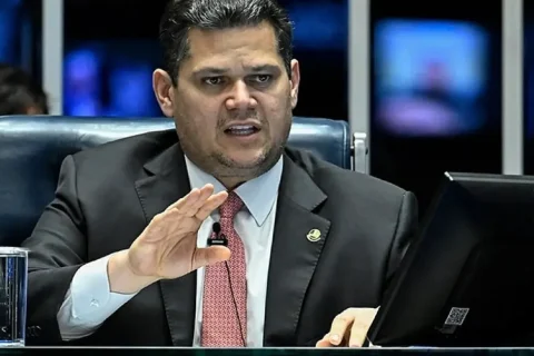 Senado começa na próxima semana discussão da PEC que prevê fim da escala 6x1