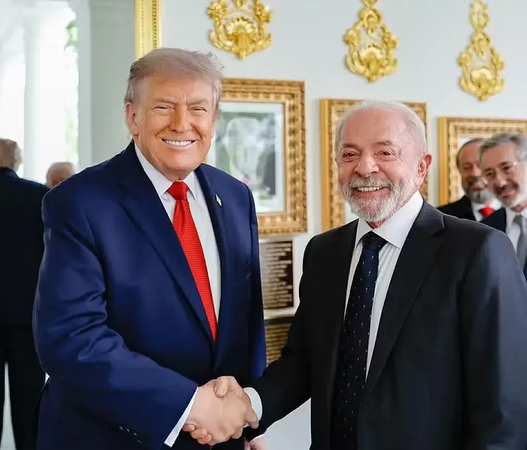 Trump diz que eleição no Brasil pareceu fraudada, mas afirma gostar de Lula