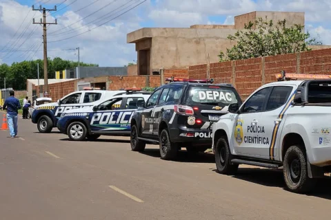 Colocando itens no porta-malas, mulher morre atropelada por moto no Santa Emília